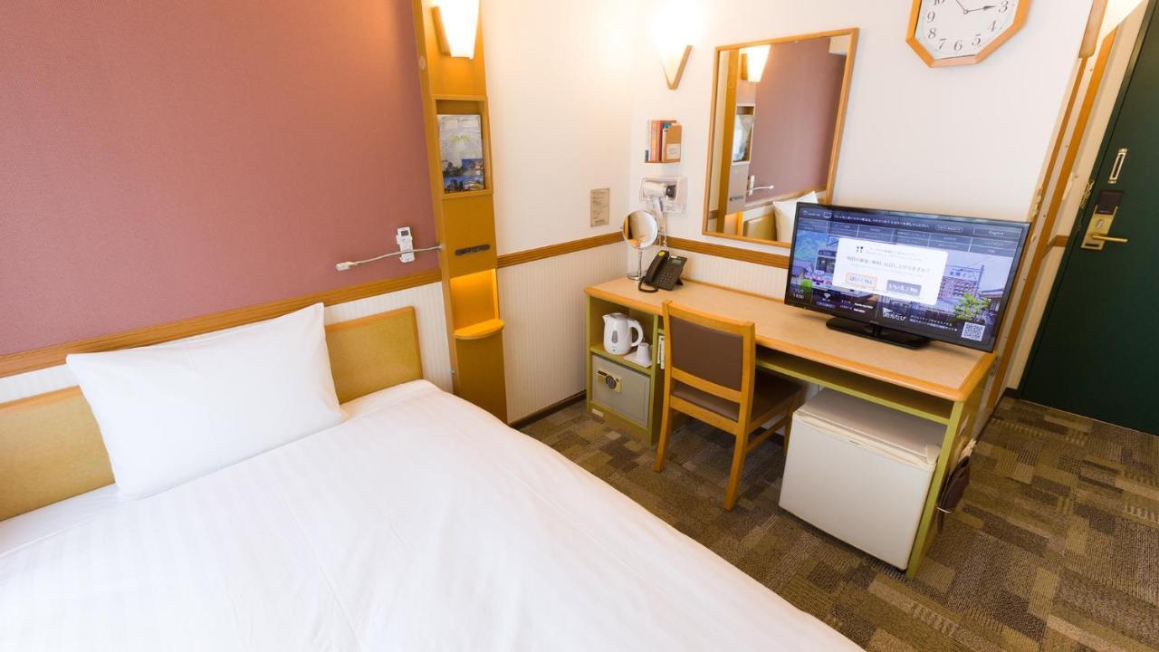 Toyoko Inn Osaka Temmabashi Otemae Exterior foto